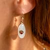 Boucle d’oreilles Ovales serties d’un Grenat - Nacrée
