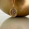 Médaille "S" Étoile sertie d'un Diamant - Transparente