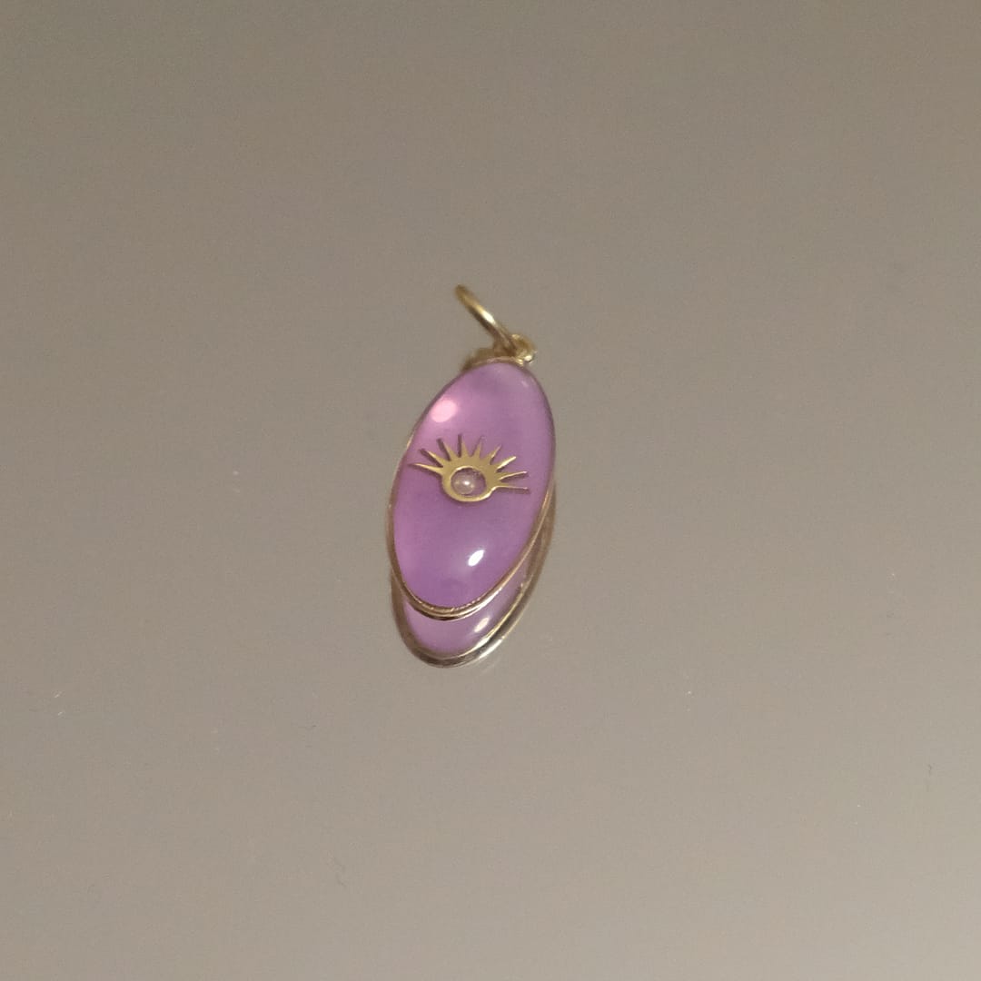 Médaille Ovale Oeil sertie d’une Micro Perle - Lilas – Image 3