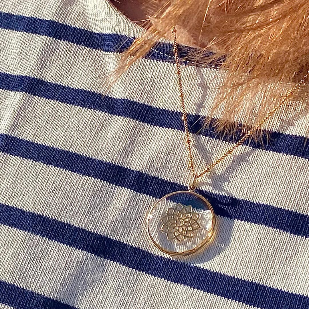 Médaille "L" Chakra Couronne - Transparente