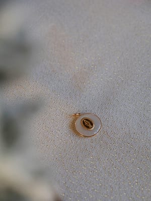 Médaille « M » Madone - nacre