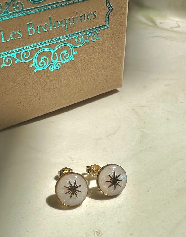Boucles d’oreilles puce soleil nacré – Image 2