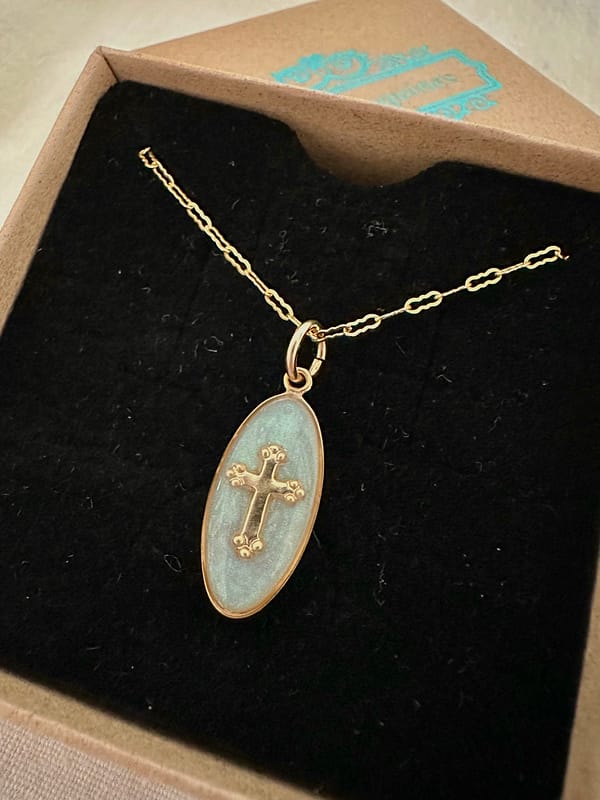 Médaille ovale croix nacrée – Image 2