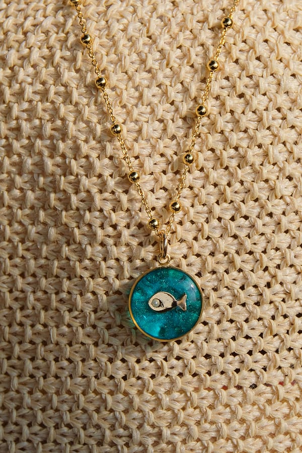 Médaille « S » poisson bleue – Image 2
