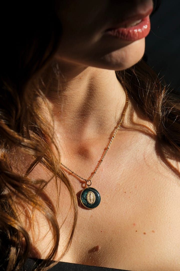 Médaille « M » Madone - verte