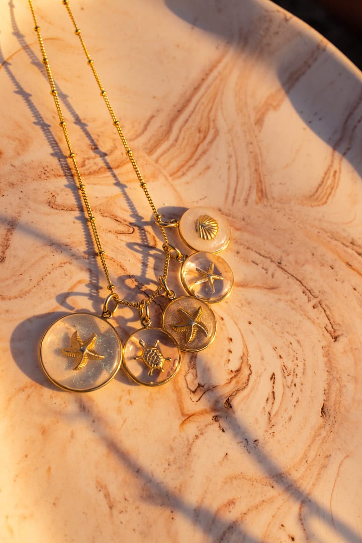 Médaille "S" Étoile de Mer fine - Transparente – Image 3