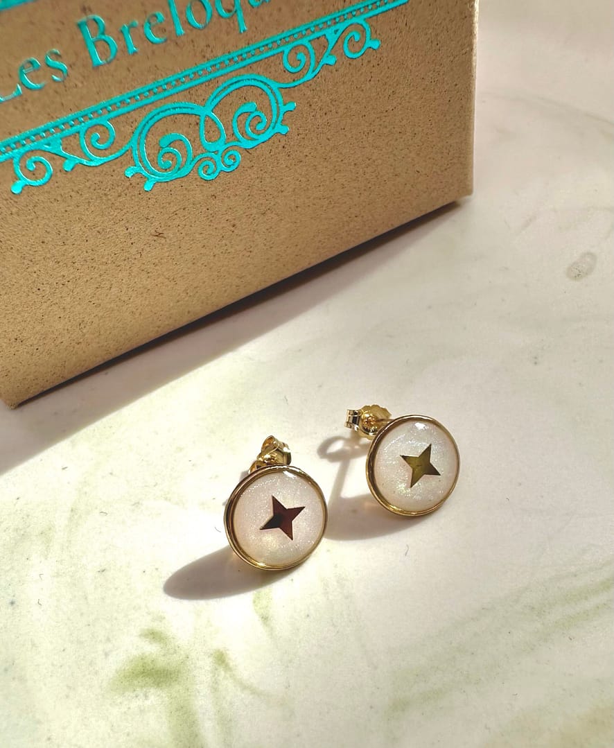 Boucles d’oreilles puce étoile - nacre